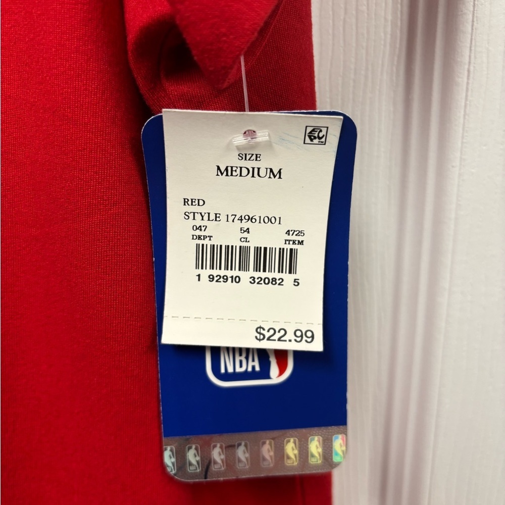 NBA Red Apparel with Logo - Picture 2 of 5